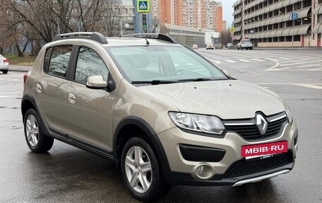 Renault Sandero II рестайлинг, 2016 год, 1 100 000 рублей, 2 фотография