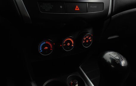 Mitsubishi ASX I рестайлинг, 2013 год, 838 000 рублей, 15 фотография