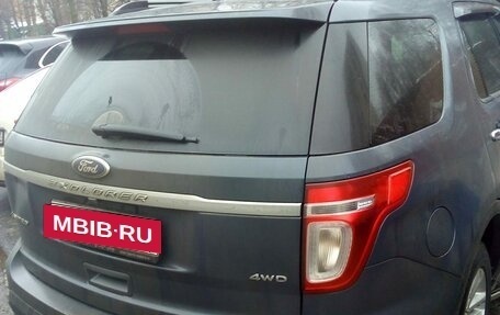 Ford Explorer VI, 2013 год, 1 300 000 рублей, 3 фотография