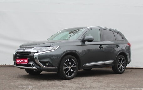 Mitsubishi Outlander III рестайлинг 3, 2020 год, 2 130 000 рублей, 1 фотография