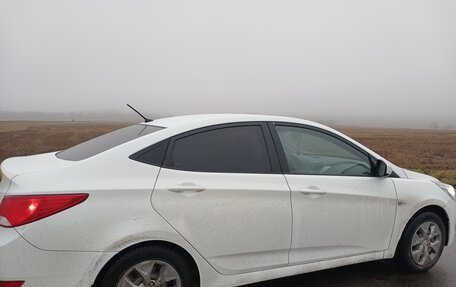 Hyundai Solaris II рестайлинг, 2015 год, 950 000 рублей, 6 фотография