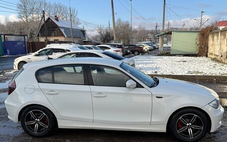 BMW 1 серия, 2011 год, 900 000 рублей, 2 фотография