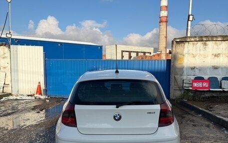 BMW 1 серия, 2011 год, 900 000 рублей, 3 фотография