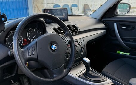BMW 1 серия, 2011 год, 900 000 рублей, 7 фотография