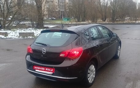 Opel Astra J, 2013 год, 700 000 рублей, 3 фотография