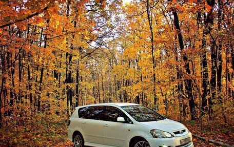 Toyota Ipsum II, 2004 год, 1 350 000 рублей, 3 фотография