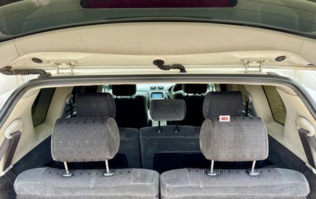 Toyota Ipsum II, 2004 год, 1 350 000 рублей, 7 фотография