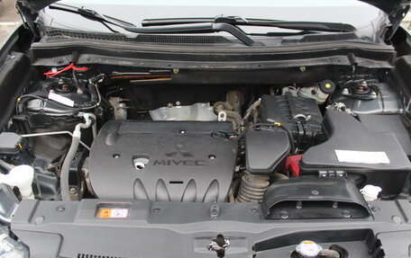 Mitsubishi Outlander III рестайлинг 3, 2020 год, 2 130 000 рублей, 11 фотография