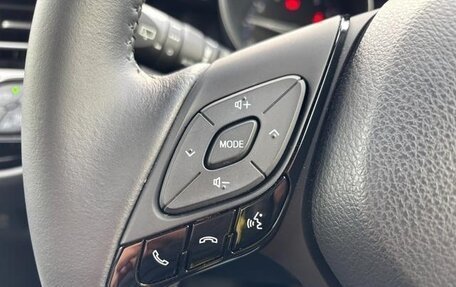 Toyota C-HR I рестайлинг, 2020 год, 1 700 998 рублей, 8 фотография