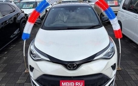 Toyota C-HR I рестайлинг, 2020 год, 1 700 998 рублей, 2 фотография