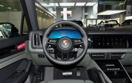 Porsche Cayenne III, 2025 год, 15 645 000 рублей, 2 фотография