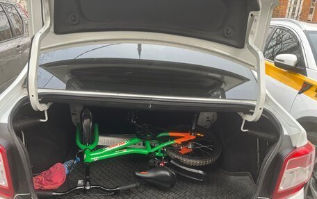 Renault Logan II, 2014 год, 800 000 рублей, 7 фотография