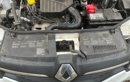 Renault Logan II, 2014 год, 800 000 рублей, 20 фотография