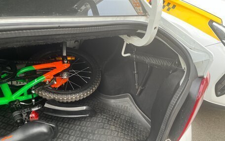 Renault Logan II, 2014 год, 800 000 рублей, 27 фотография