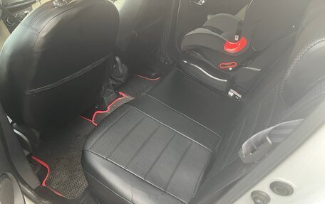 Renault Logan II, 2014 год, 800 000 рублей, 36 фотография