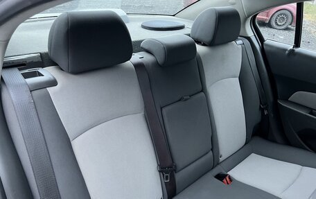 Chevrolet Cruze II, 2009 год, 445 000 рублей, 9 фотография