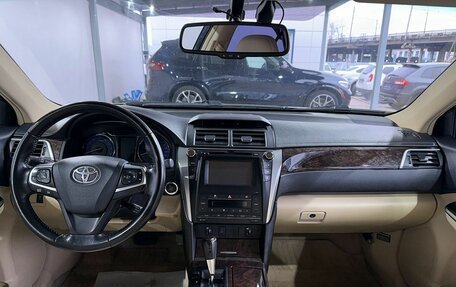 Toyota Camry, 2015 год, 1 899 000 рублей, 10 фотография