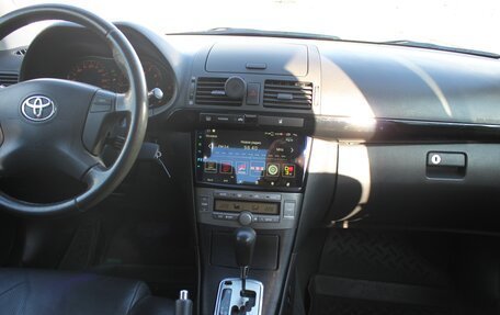 Toyota Avensis III рестайлинг, 2007 год, 1 030 000 рублей, 17 фотография