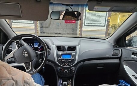 Hyundai Solaris II рестайлинг, 2014 год, 750 000 рублей, 5 фотография