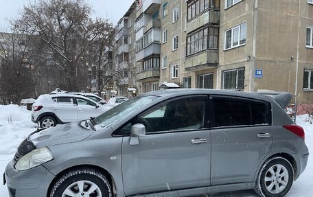 Nissan Tiida, 2010 год, 820 000 рублей, 3 фотография
