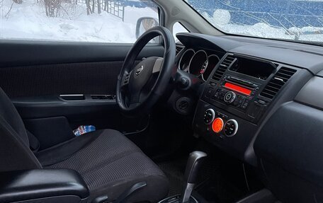 Nissan Tiida, 2010 год, 820 000 рублей, 9 фотография