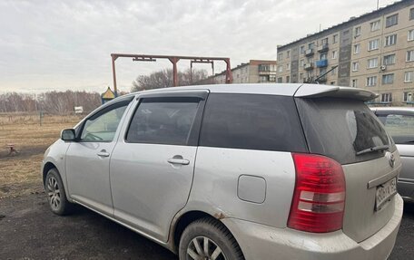 Toyota Wish II, 2003 год, 700 000 рублей, 2 фотография