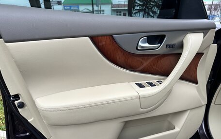 Infiniti FX II, 2011 год, 1 950 000 рублей, 13 фотография