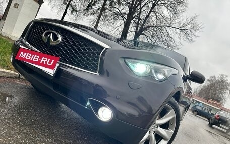 Infiniti FX II, 2011 год, 1 950 000 рублей, 6 фотография