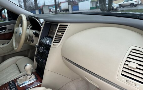 Infiniti FX II, 2011 год, 1 950 000 рублей, 30 фотография