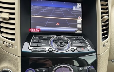 Infiniti FX II, 2011 год, 1 950 000 рублей, 26 фотография