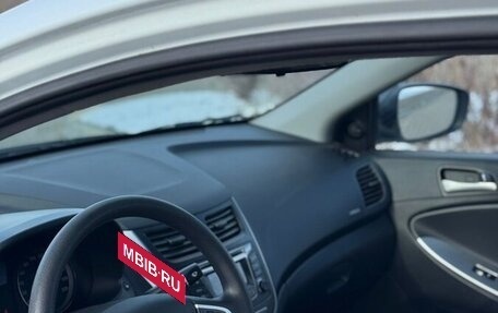 Hyundai Solaris II рестайлинг, 2016 год, 770 000 рублей, 4 фотография