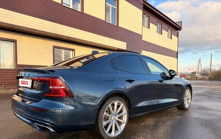 Volvo S60 III, 2021 год, 3 300 000 рублей, 5 фотография