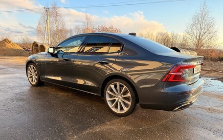 Volvo S60 III, 2021 год, 3 300 000 рублей, 6 фотография