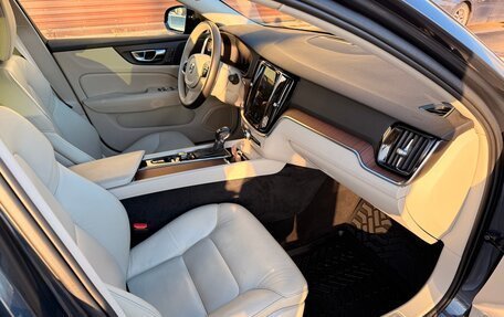 Volvo S60 III, 2021 год, 3 300 000 рублей, 9 фотография