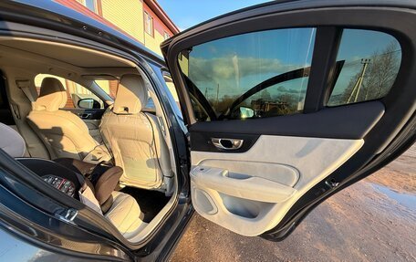 Volvo S60 III, 2021 год, 3 300 000 рублей, 17 фотография