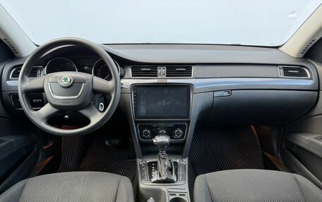Skoda Superb III рестайлинг, 2011 год, 835 000 рублей, 12 фотография