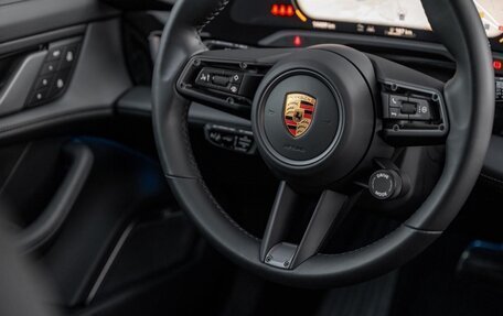 Porsche Taycan I, 2023 год, 13 260 000 рублей, 19 фотография