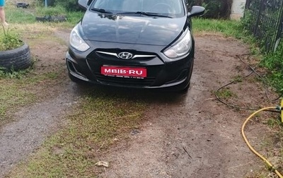 Hyundai Solaris II рестайлинг, 2013 год, 680 000 рублей, 1 фотография
