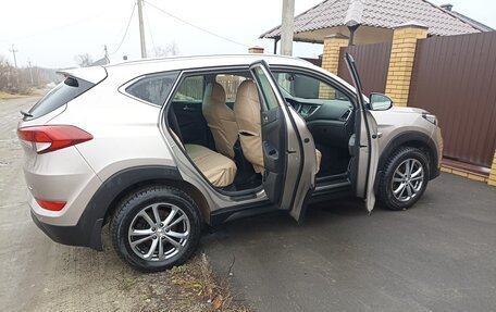 Hyundai Tucson III, 2018 год, 2 400 000 рублей, 7 фотография