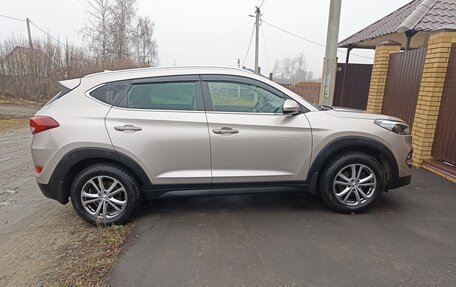 Hyundai Tucson III, 2018 год, 2 400 000 рублей, 15 фотография