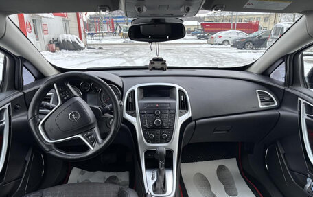 Opel Astra J, 2013 год, 930 000 рублей, 11 фотография