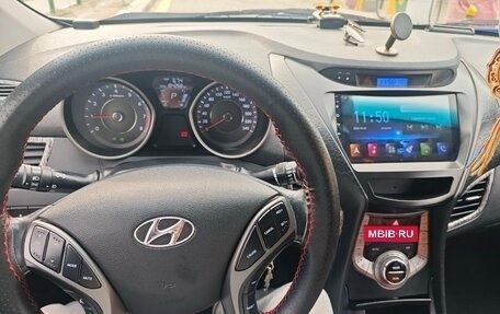 Hyundai Avante, 2011 год, 949 000 рублей, 6 фотография