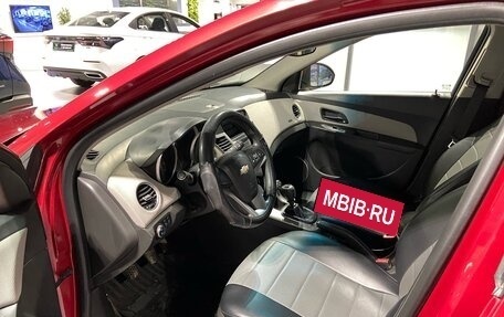 Chevrolet Cruze II, 2011 год, 670 000 рублей, 16 фотография