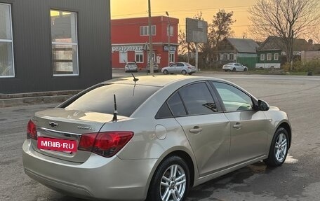 Chevrolet Cruze II, 2010 год, 590 000 рублей, 6 фотография