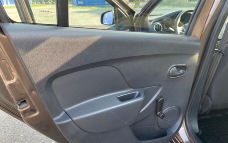 Renault Logan II, 2019 год, 1 050 000 рублей, 14 фотография