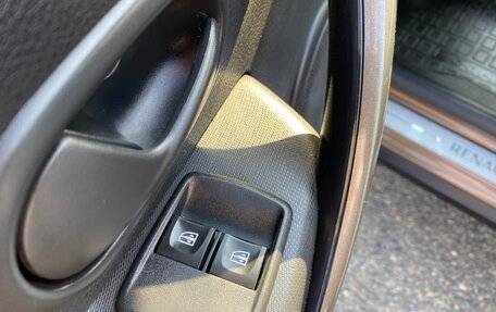 Renault Logan II, 2019 год, 1 050 000 рублей, 29 фотография