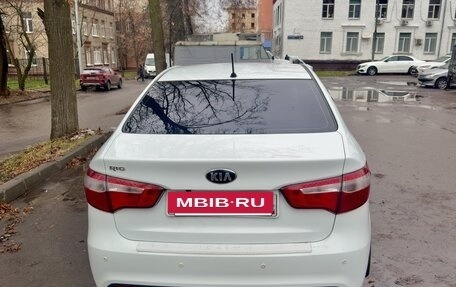 KIA Rio III рестайлинг, 2013 год, 930 000 рублей, 6 фотография