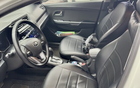 KIA Rio III рестайлинг, 2013 год, 930 000 рублей, 24 фотография