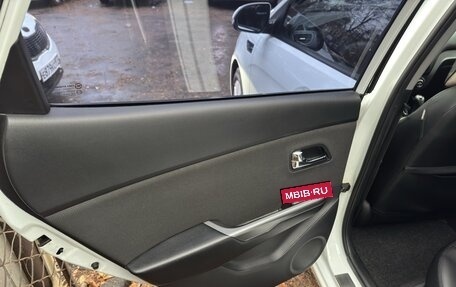 KIA Rio III рестайлинг, 2013 год, 930 000 рублей, 28 фотография