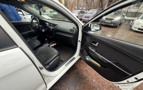 KIA Rio III рестайлинг, 2013 год, 930 000 рублей, 33 фотография